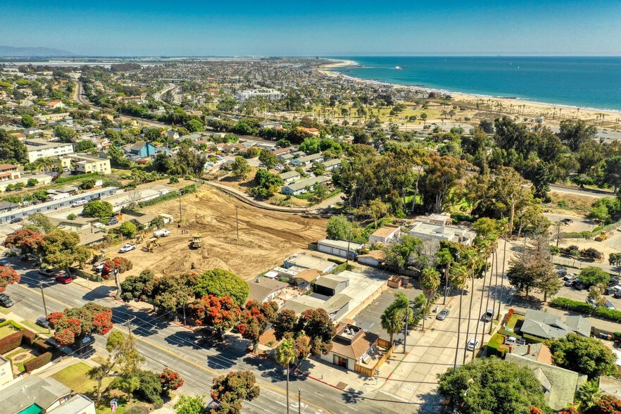 More Photos Of 1516 E Thompson Blvd, Ventura Office For Lease