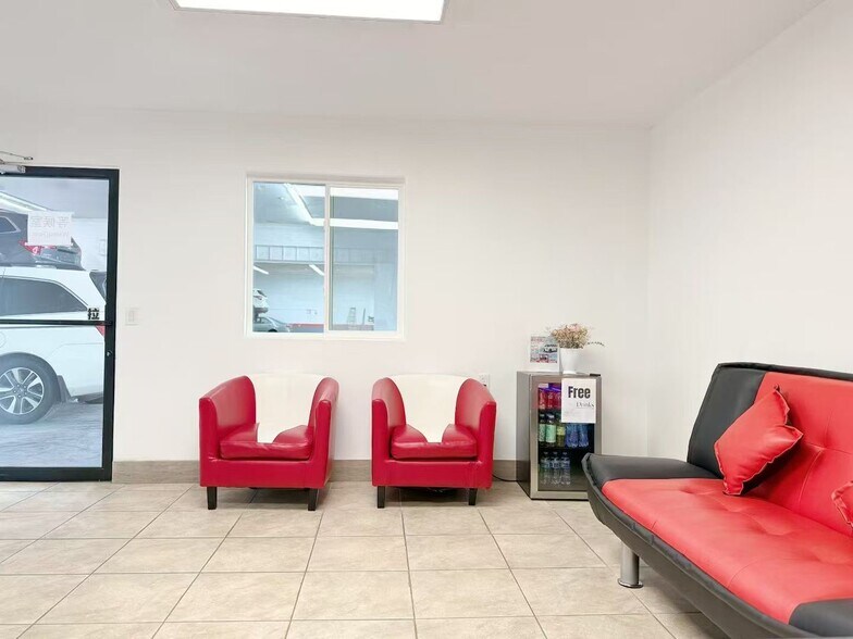 More Photos Of 1120 W Main St, Mesa Auto Repair For Lease