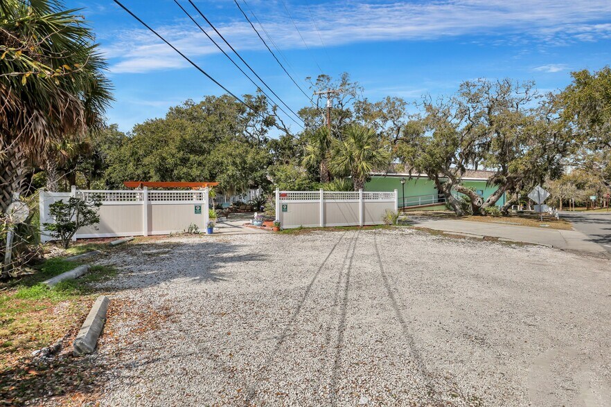 More Photos Of 24 Van Horne Ave, Tybee Island Hospitality For Sale