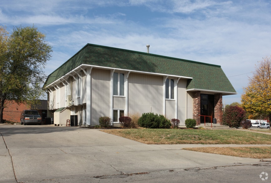 More Photos Of 601 Missouri St, Lawrence Office For Lease