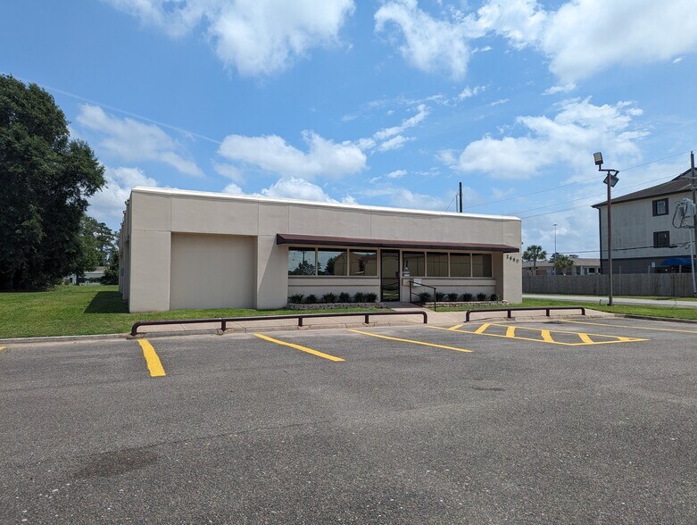 More Photos Of 2660 Sweetgum Ln, Beaumont Office For Sale