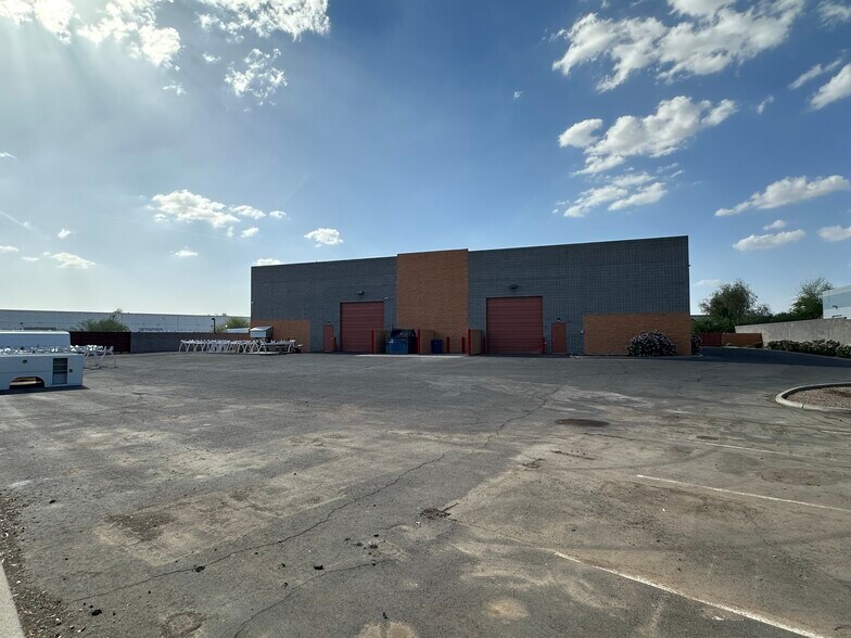 More Photos Of 4725 E Ivy St, Mesa Warehouse For Lease