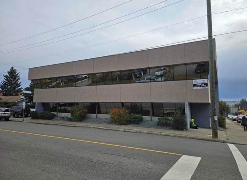 More Photos Of 1577 7th Av, Prince George Office For Lease