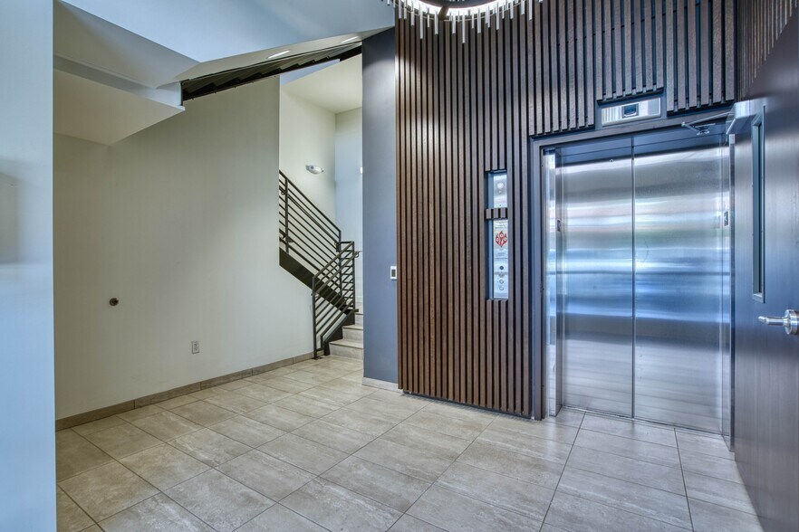 More Photos Of 1102 Pearl St, Boulder Storefront Retail Office For Lease