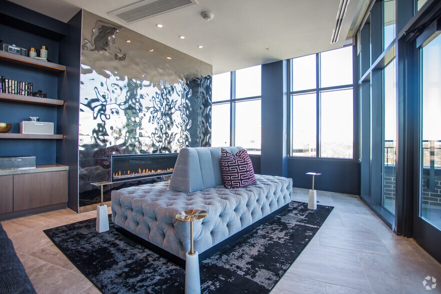 More Photos Of 1008 N Glebe Rd, Arlington Apartments For Lease