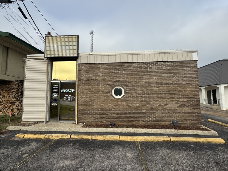 More Photos Of 2571 Montgomery Hwy, Dothan Freestanding For Lease