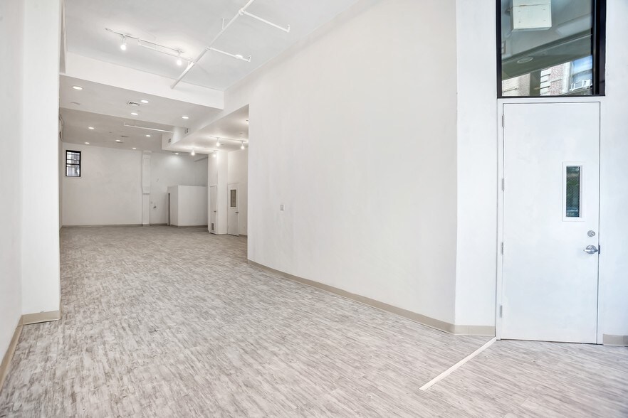 More Photos Of 32 Orchard St, New York Apartments For Sale