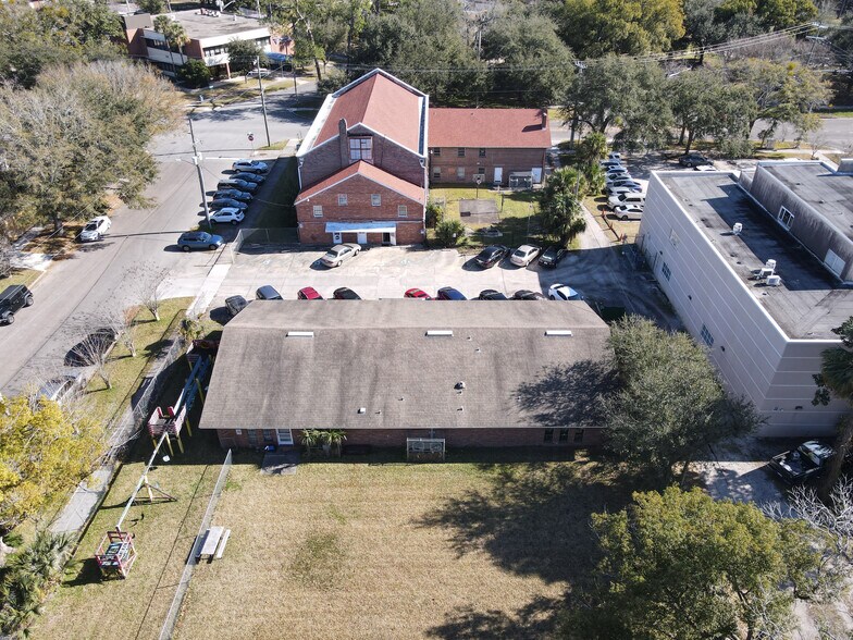 More Photos Of 856 Margaret St, Jacksonville Religious Facility For Sale