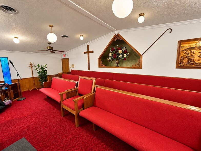 More Photos Of 21177 US Highway 80, Wills Point Religious Facility For Sale