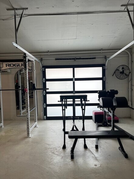 More Photos Of 400 E St Elmo Rd, Austin Unknown For Lease