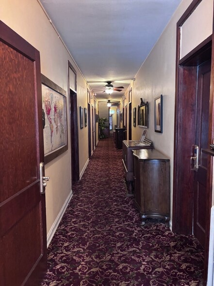 More Photos Of 342 3rd Ave N, Saint Petersburg Hotel For Sale