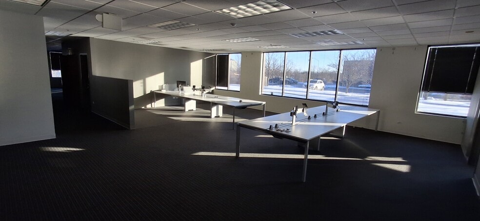 More Photos Of 18401 Maple Creek Dr, Tinley Park Medical For Lease