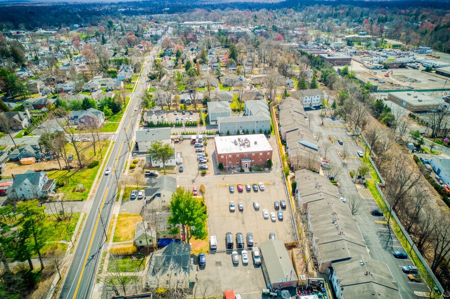 More Photos Of 101 West St, Hillsdale Office For Lease