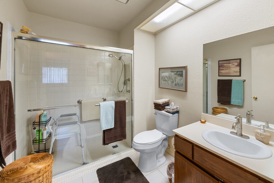 More Photos Of 72805 Park View Dr, Palm Desert Apartments For Sale