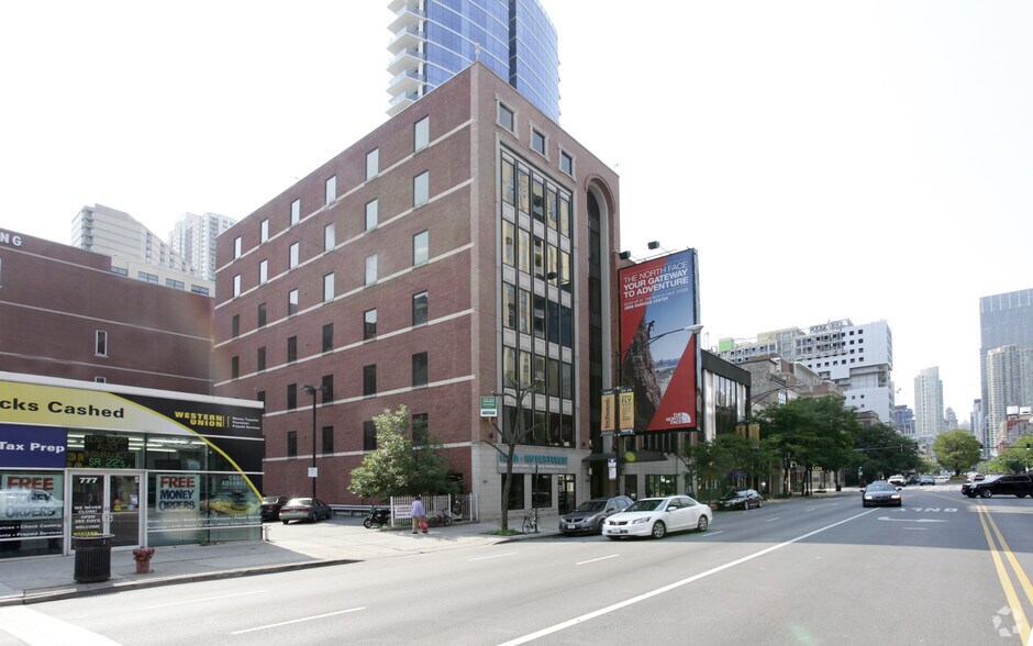 Primary Photo Of 747 N LaSalle St, Chicago Loft Creative Space For Lease