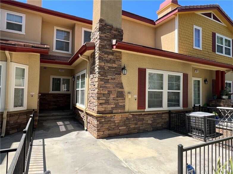 More Photos Of 1510 Orange Ave, Redlands Multifamily For Sale