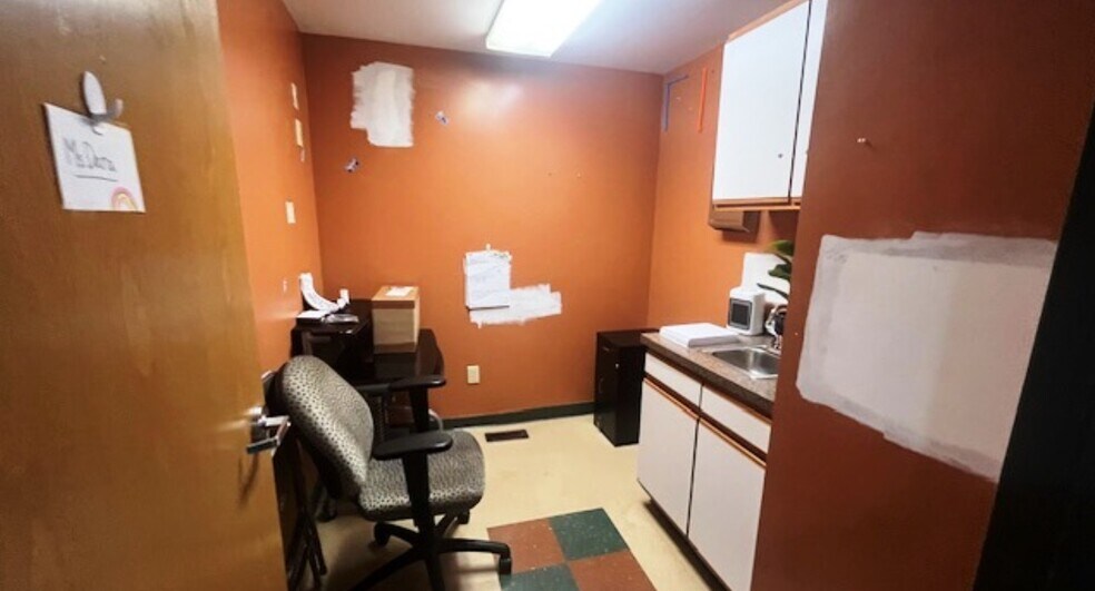 More Photos Of 1100 Salem Ave, Dayton Medical For Sale