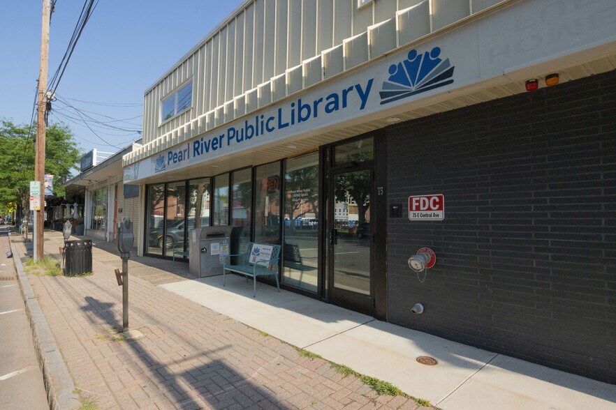 More Photos Of 75 E Central Ave, Pearl River Storefront For Sale