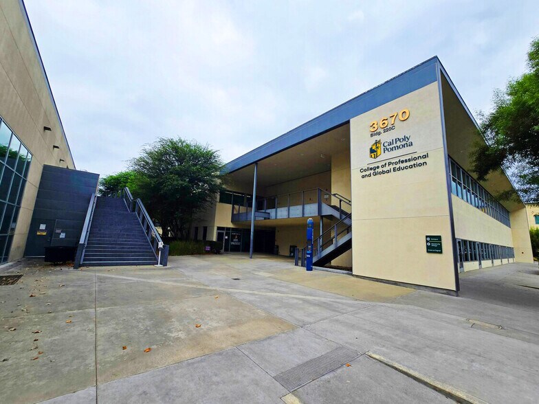 Primary Photo Of 3670 W Temple Ave, Pomona Office For Lease