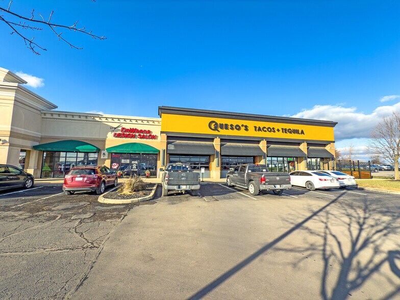 More Photos Of 160 Plainfield Village Dr, Plainfield General Retail For Sale