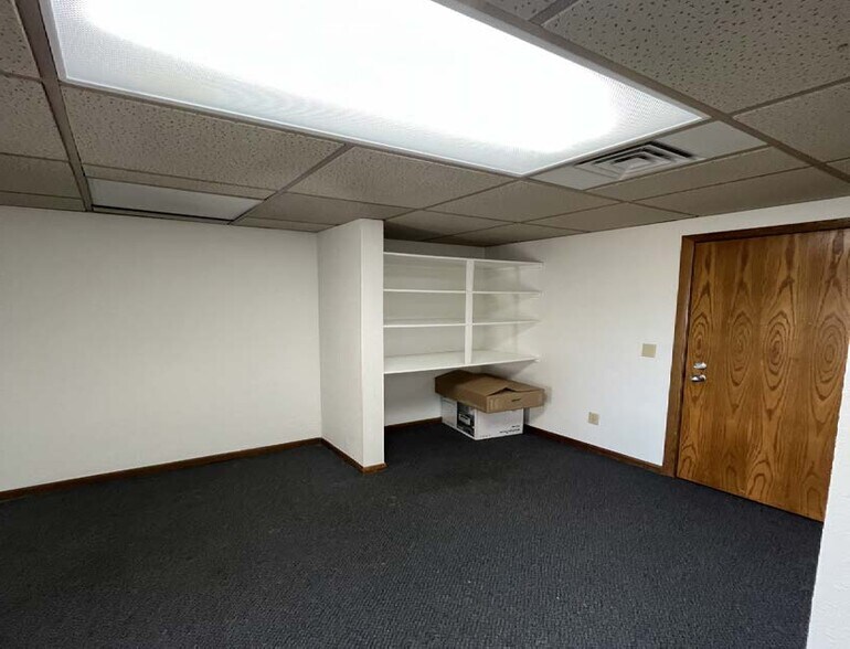 More Photos Of 7818 Big Sky Dr, Madison Office For Lease