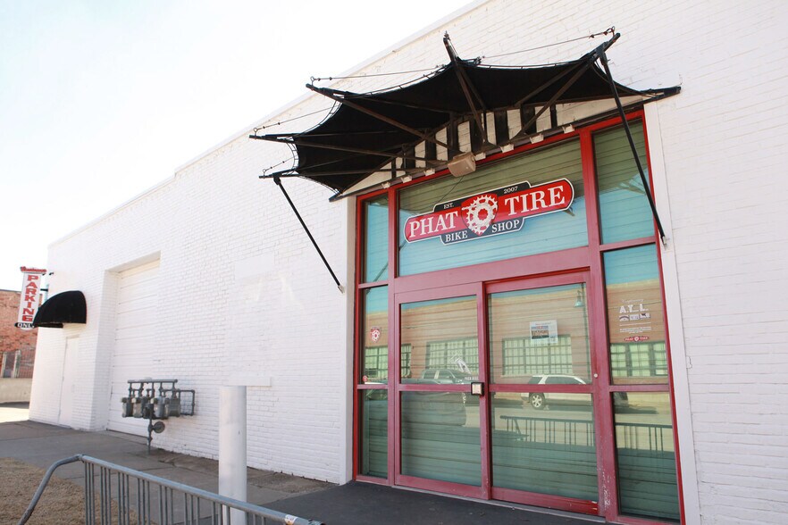 More Photos Of 416-420 E 2nd St, Tulsa Storefront Retail Office For Lease