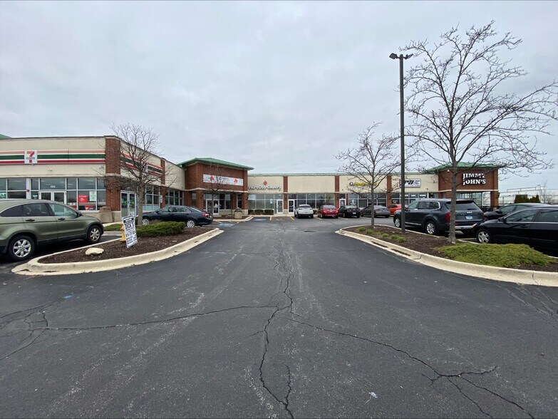 Primary Photo Of 1051-1091 S Weber Rd, Bolingbrook Storefront For Lease