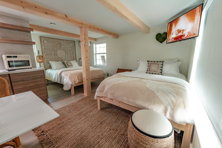 More Photos Of 2502 Tamarind Dr, Hutchinson Island Hotel For Sale