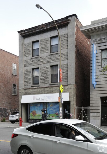 More Photos Of 418 Rue Beaubien E, Montréal Schools For Sale