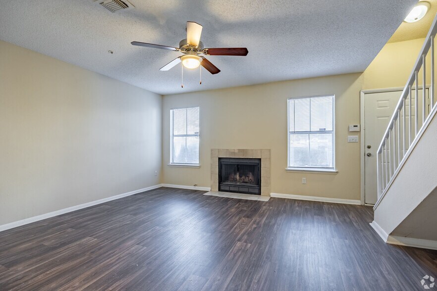 More Photos Of 5816 Covington Hwy, Decatur Apartments For Sale