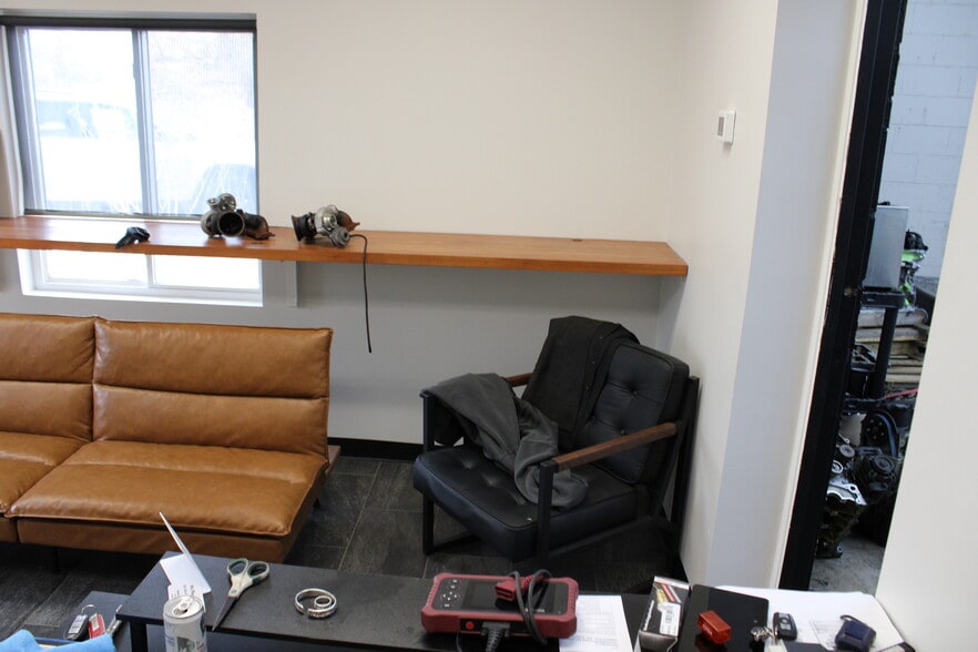 More Photos Of 601 13th Ave S, Hopkins Warehouse For Sale