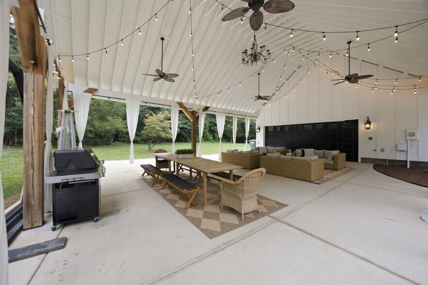 More Photos Of 9544 Brief Rd, Charlotte Specialty For Sale