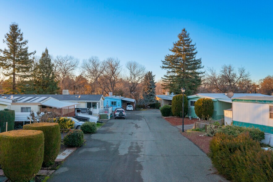 More Photos Of 5495 5th St, Kelseyville Manufactured Housing Mobile Home Park For Sale
