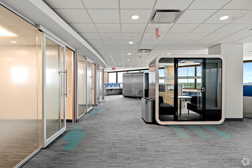 More Photos Of 899 W Cypress Creek Rd, Fort Lauderdale Office For Lease