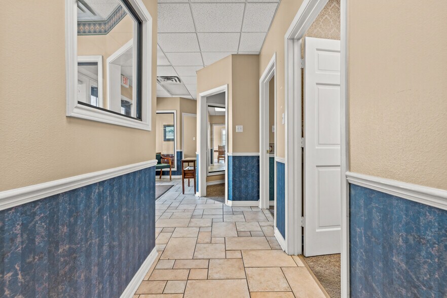 More Photos Of 112 US Highway 271 N, Gilmer Office For Lease