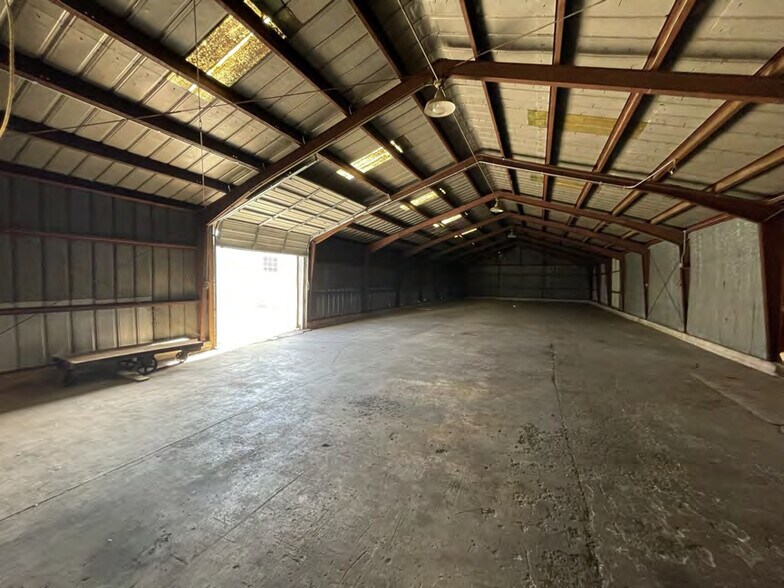 More Photos Of 4177 N Illinois Route 251, Mendota Industrial For Lease