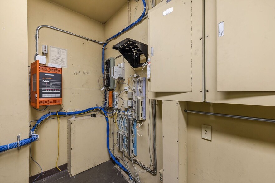 More Photos Of 3970 Missouri Flat Rd, Placerville Bank For Lease