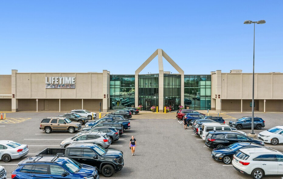 More Photos Of 2090-2100 NW Northdale Blvd, Coon Rapids Unknown For Lease