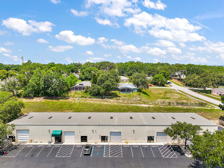 More Photos Of 1262-1274 Commons Ct, Clermont Industrial For Sale