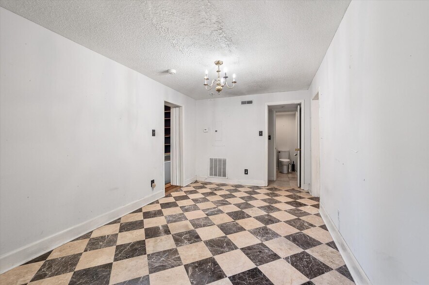More Photos Of 565 Savannah Hwy, Charleston Office Residential For Sale