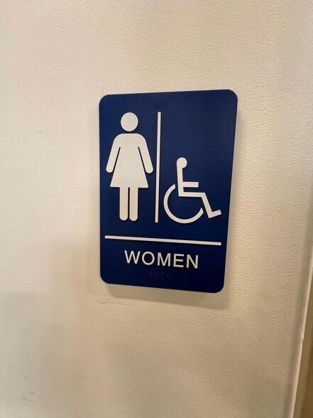 More Photos Of 201 N 7th St, Steubenville Freestanding For Sale