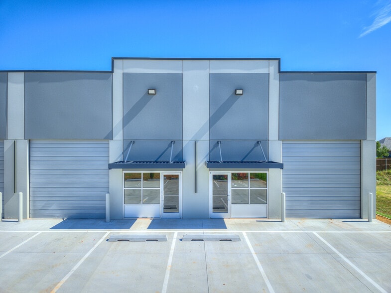 More Photos Of 4009 NW 164th St, Edmond Industrial For Sale