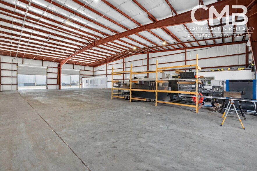 More Photos Of 300 Industrial Park Blvd, Sebastian Unknown For Lease