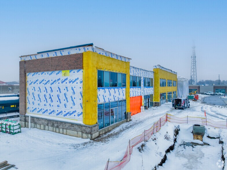 More Photos Of 561 York Rd, Guelph Storefront For Lease