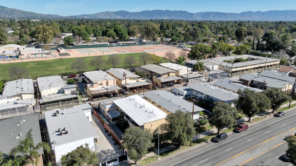 More Photos Of 17945 Roscoe Blvd, Northridge Apartments For Sale