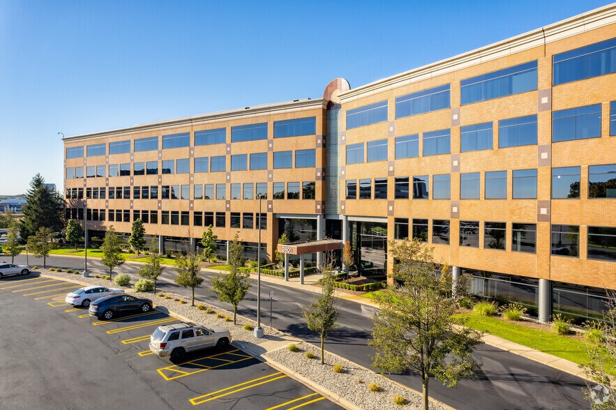 More Photos Of 2601 Cambridge Ct, Auburn Hills Office For Lease