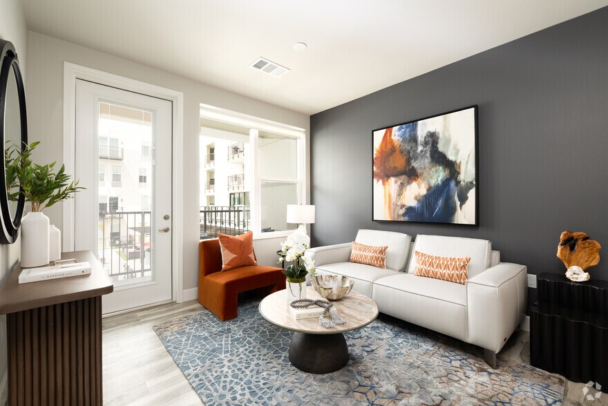 More Photos Of 655 S Sierra Madre St, Colorado Springs Apartments For Lease