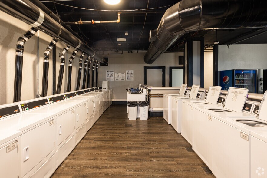 More Photos Of 505 Jefferson Ave, Toledo Multifamily For Sale