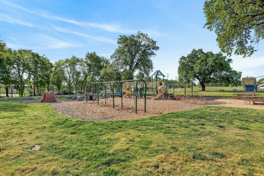 More Photos Of , Palo Cedro Specialty For Sale