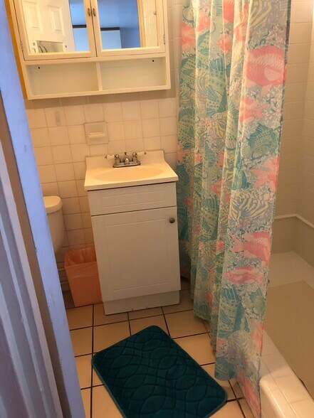 More Photos Of 1064 Broadway, Dunedin Hotel For Sale